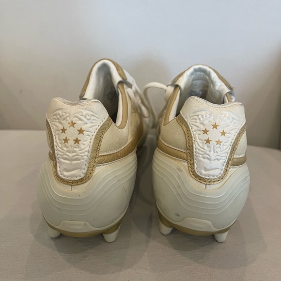 This is the original Nike Air Legend Tiempo Ronaldinho boot US10 - Picture 7 of 10